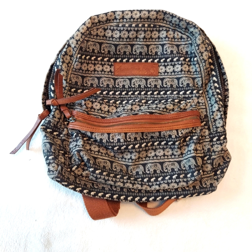 American Eagle knapsack Back Pack Book Bag Pockets Zipper 16x16